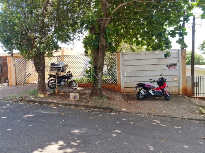Vende imóvel com 3 apartamento no Jardim Olímpico em Maringá