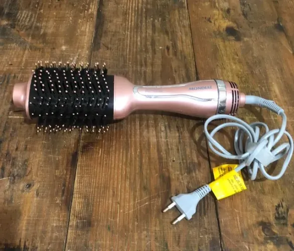 Escova modeladora Mondial