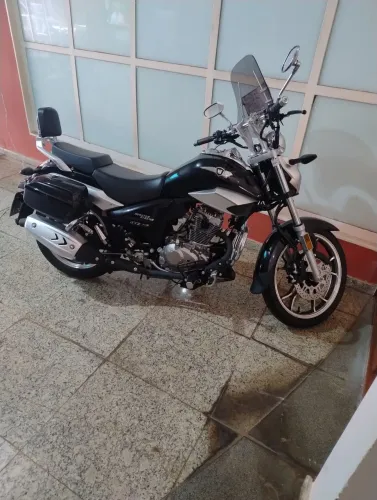 Master Ride 150 1360 km revisão na concessionaria garantia de fábrica está financiada .