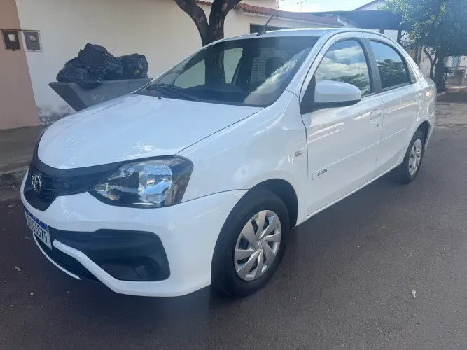 Toyota Etios X Sedan 1.5 Flex 16V 4P Mec. 2019