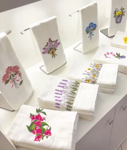 Canecas e toalhas para datas festivas e presentes