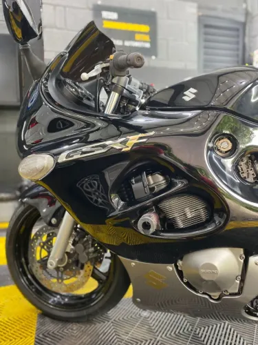 GSX F 750