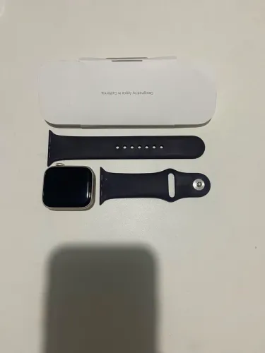 Apple Watch SE 44 mm Starlight