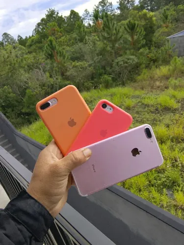 Lote 3 iPhone 2 7plus e iPhone 8