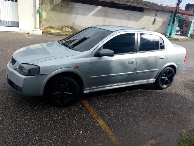 Chevrolet Astra GL Milenium 1.8 MPFI 4P 2001