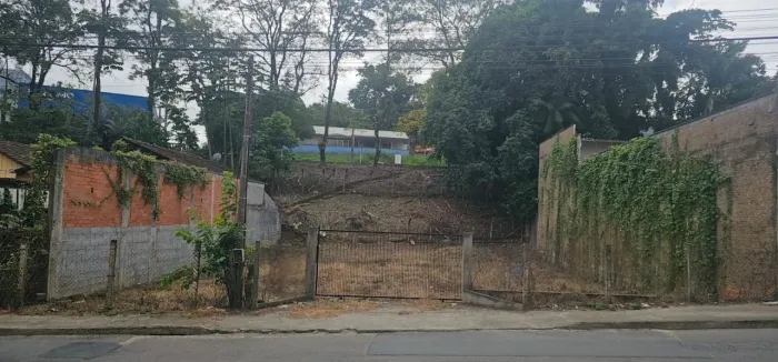 Terreno à venda com frente para duas ruas  Rua Pomerode x Engenheiro Udo Deeke