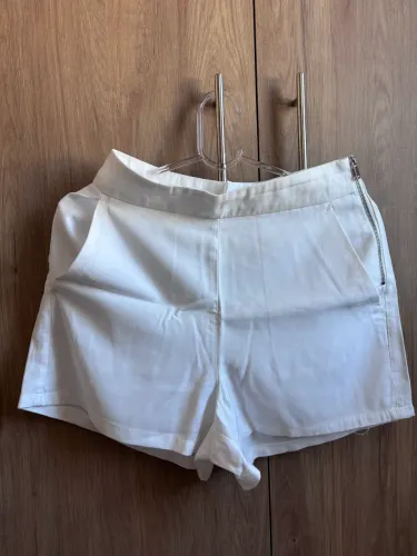 Short C&A off white