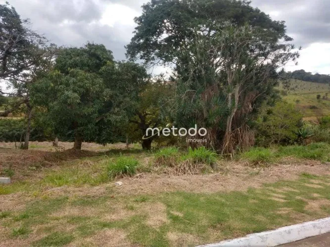 Terreno à venda, 1561 m² por R$ 700.000 - Condomínio Residencial Urbanova - Bairro Parque 