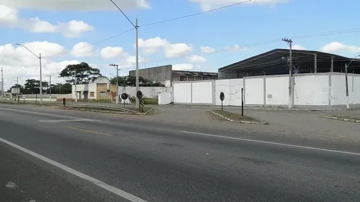 GALPÃO 1923,00 M² ÁREA 2.395,55 M² GUARUS - PARQUE AEROPORTO