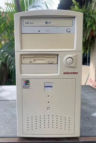 Gabinete Microtec,Pentium III 650E,MHz,256 memória,Hd 40 giga,Windows 98,Office 97