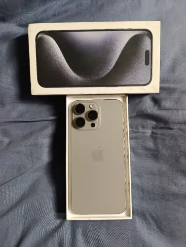 iPhone 15 pro Max 256 GB completo com procedência