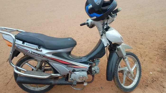 Vendo moto muito boa pra trabalhar