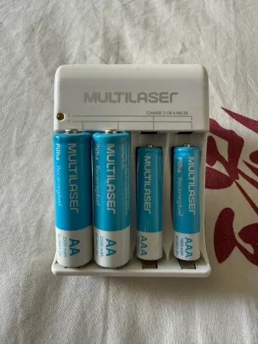 Carregador Pilha MultiLaser + Pilhas