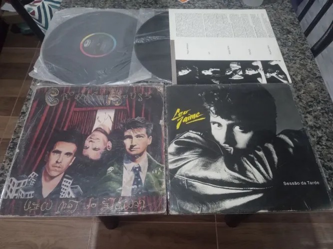 Discos rock. crowded house 1988 e Leo jaime 100% conservação