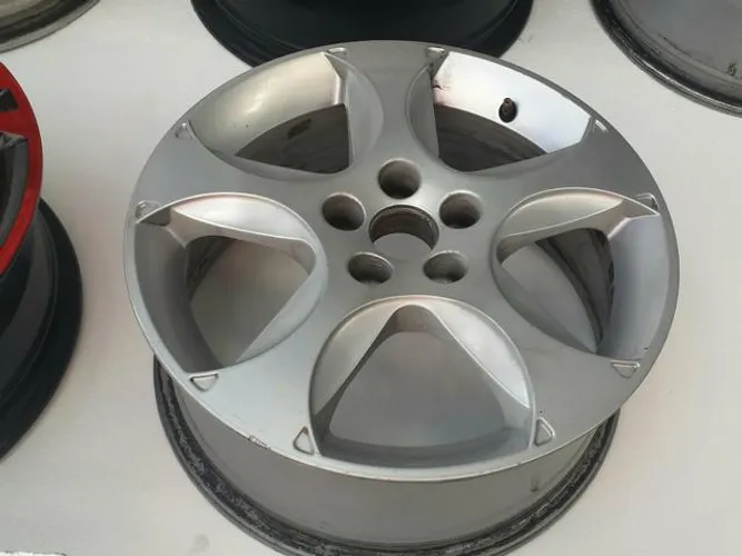 Roda aro 16 Volkswagen golf sportline Prata 5X100 