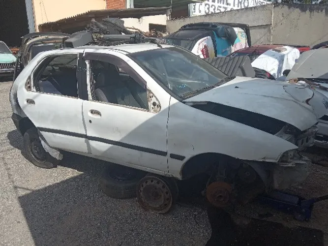Sucata de Fiat Tipo 1.6 Palio 1.0 Monza 88 Ford Belina Ford Royale retirada de peças