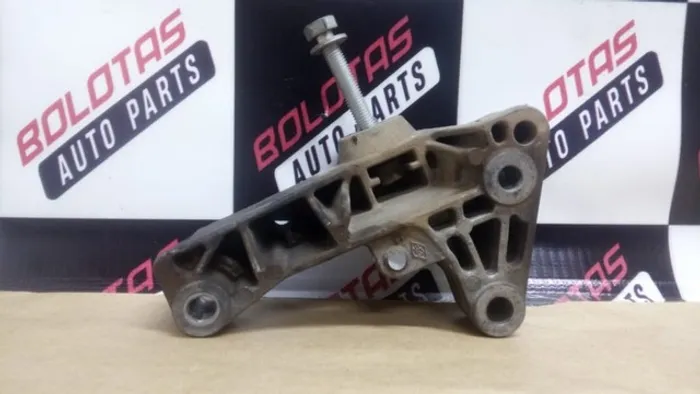 Suporte Do Coxim Do Motor Com Parafuso Lado Direito Renault Clio 1.0 8v.