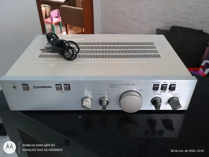 Amplificador gradiente 76