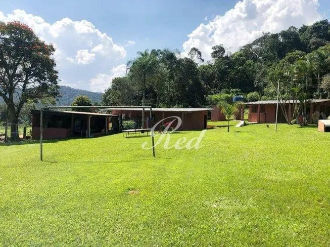 Chácara com 4 dormitórios à venda por R$ 11.650.000,00 - Parque Santa Rosa - Suzano/SP
