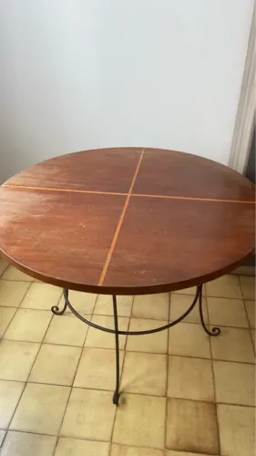 Mesa de Jantar Redonda em Madeira