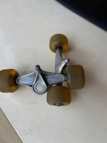 PAR DE TRUCK SKATE