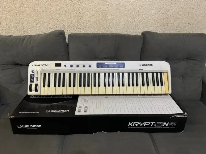 Teclado controlador krypton waldman 61 teclas 
