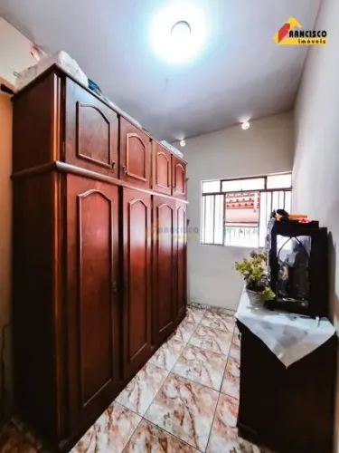 Casa à venda, 5 quartos, 2 vagas, Santa Clara - Divinópolis/MG