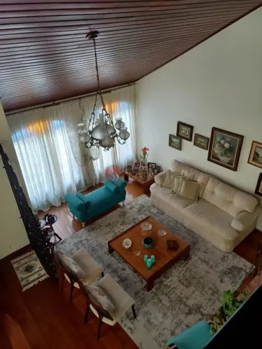 Sobrado para compra na Vila Formosa com 359 metros.