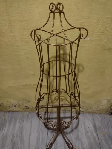 Manequim decoração de luxo infantil.