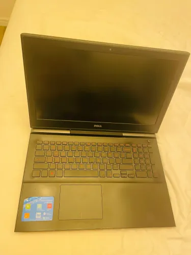 Notebook Dell Inspiron 15 Gaming i15-7567-A30P - i7, 16GB, SSD 256GB + HD 1TB, GTX 1050Ti 