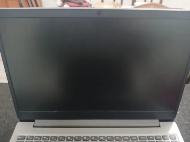 Vendo notebook S145 da Lenovo, 20gb ram, 1,5 tb (500 ssd Nvme, 1 tb Hd) ryzen 5 3500u