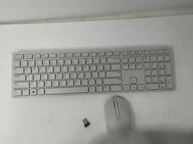 Teclado e mouse Dell Pro - KM5221W - Português (Brasil) - Branco