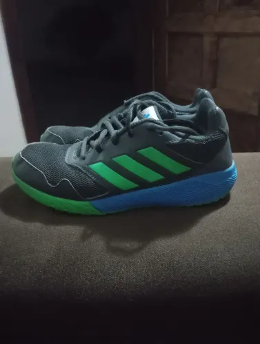 Tênis Adidas N/33