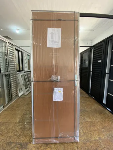 PORTA DE MADEIRA COMPLETA - COMPRA CERTA