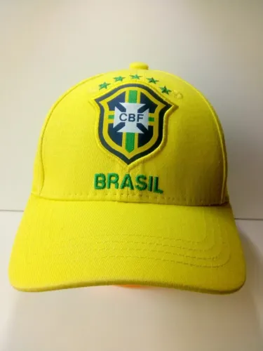 Boné Oficial Da Seleção Brasileira - Tamanho Juvenil (Seminovo/Envio Pela OLX Pay)
