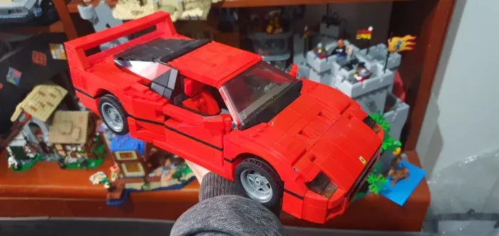 Ferrari f40 (similar Lego)