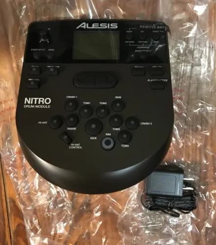 Módulo bateria eletrônica Alesis Nitro