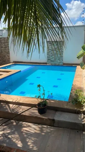 Vende-se sobrado com 360m2 de terreno no Santa Cruz 2 em Cuiabá MT 