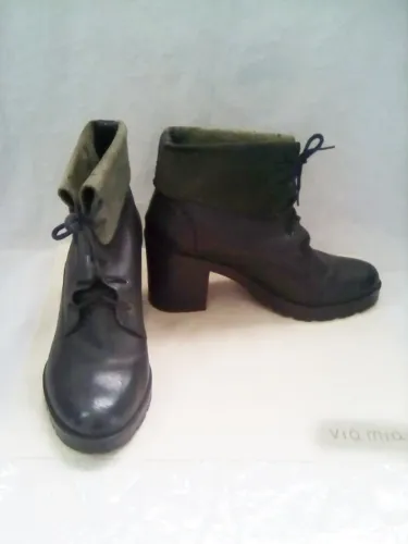 Bota coturno femino salto alto Via Mia