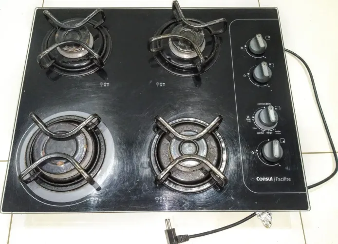 Cooktop 4 Bocas A Gás Glp Consul Cd060ae Bivolt