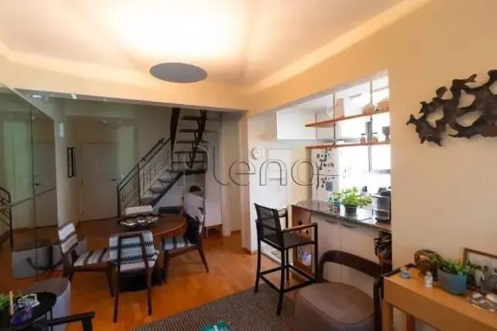 Apartamento cobertura mobiliado à venda com 1 suíte no Cambuí, Campinas.