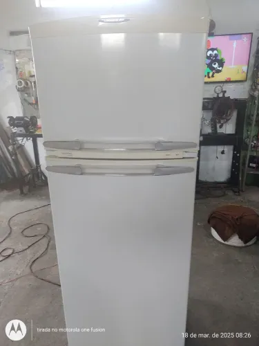 REFRIGERADOR BRASTEMP 360L 220V