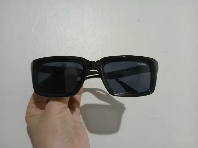 Óculos de Sol Feminino Preto