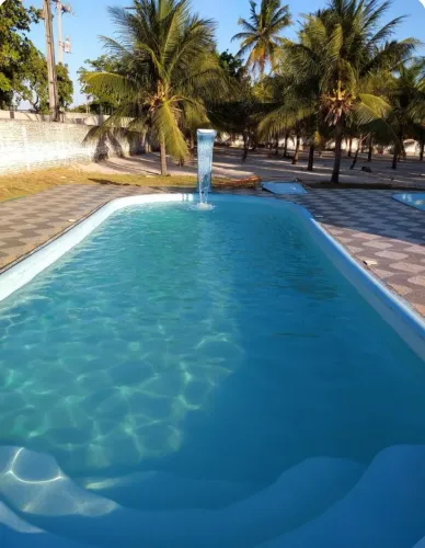 Paracuru excelente imóvel com 4.500 m² 2 piscinas, deck, 50 coqueiros e muito mais