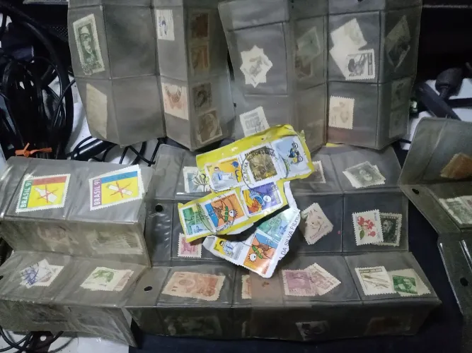 Coleção de Selos Brasileiros - Diversos Temas e Épocas