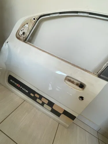 Porta do motorista uno sporting 2012 para recuperar 