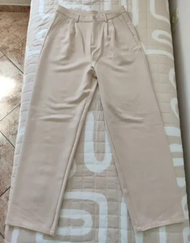 Calça Shein reta creme