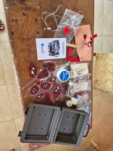 Kit simulação de traumas para treinamento 