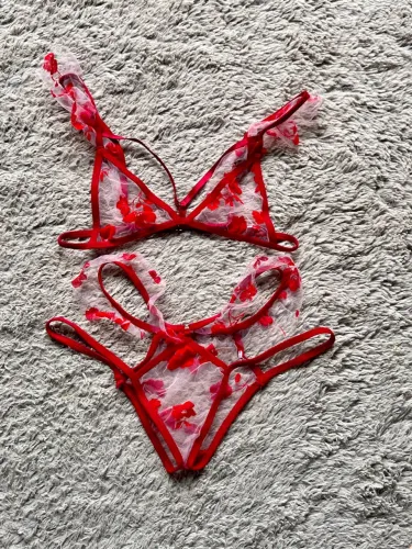 Lingerie Sexy com detalhes florais