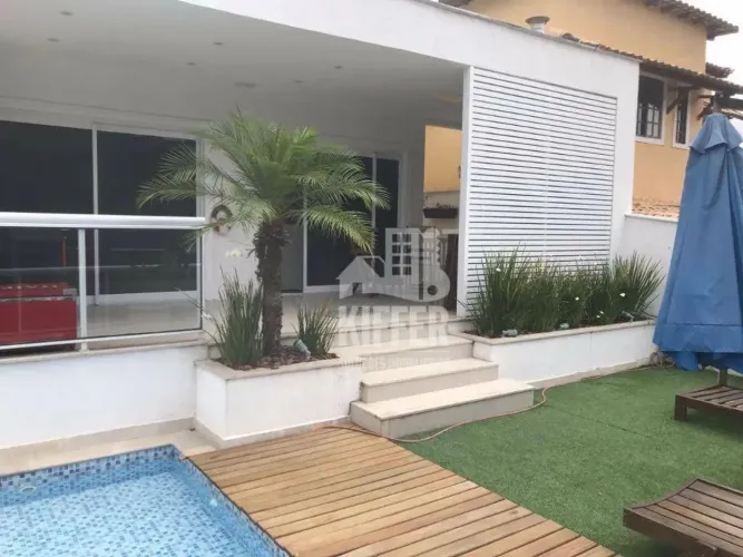 Casa dos Sonhos em Condomínio Fechado 3 Quartos, Piscina e Vista para a Natureza